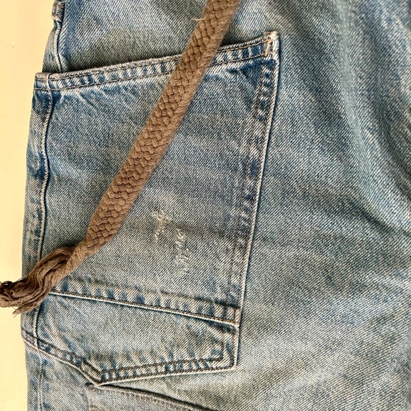 We the Free  Moxie womens  size 29  barrel Jean with belt - Picture 5 of 14